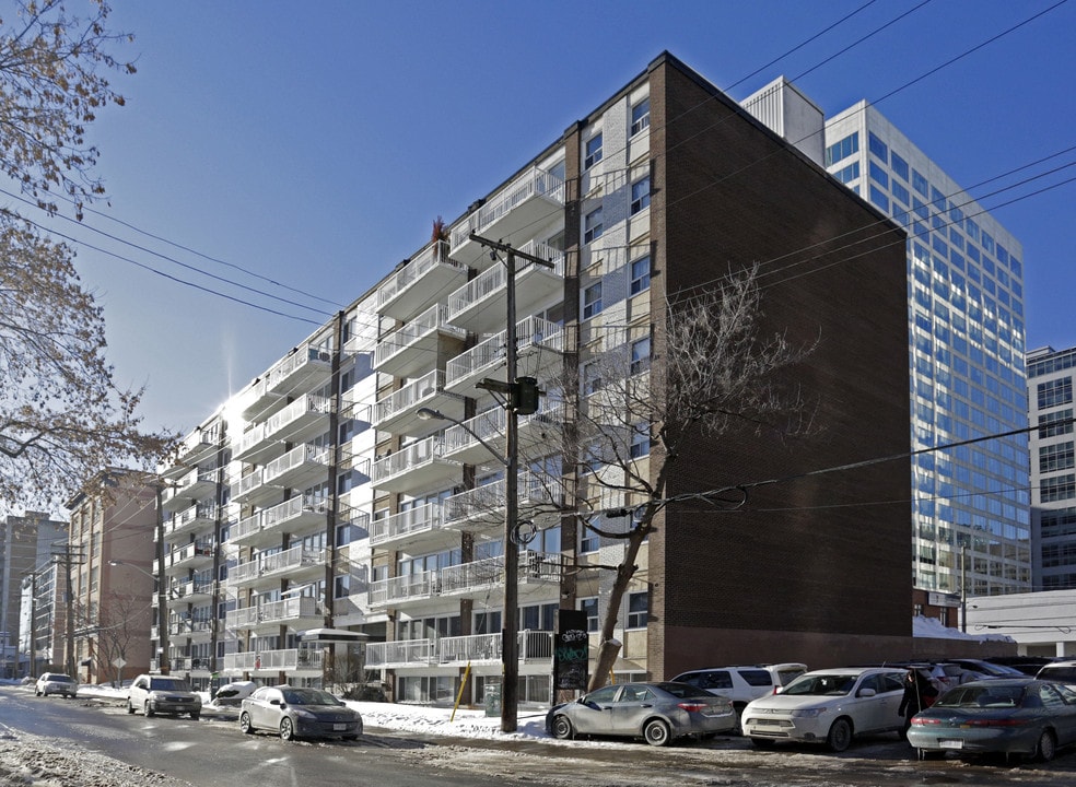 The Acadian in Ottawa, ON - Building Photo