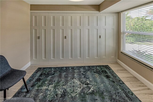 property at 1540 Curlew Ave