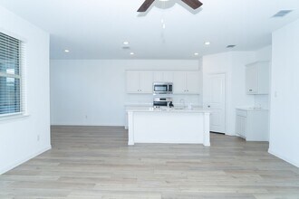 520 Truman St in Little Elm, TX - Building Photo - Building Photo