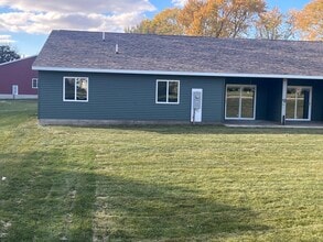 1506 Delta Dr in Cedar Falls, IA - Building Photo - Building Photo