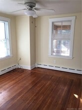 110 Main St in Branford, CT - Building Photo - Building Photo