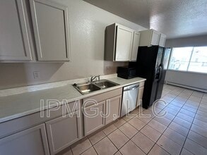 3248 White Ave in Clifton, CO - Building Photo - Building Photo