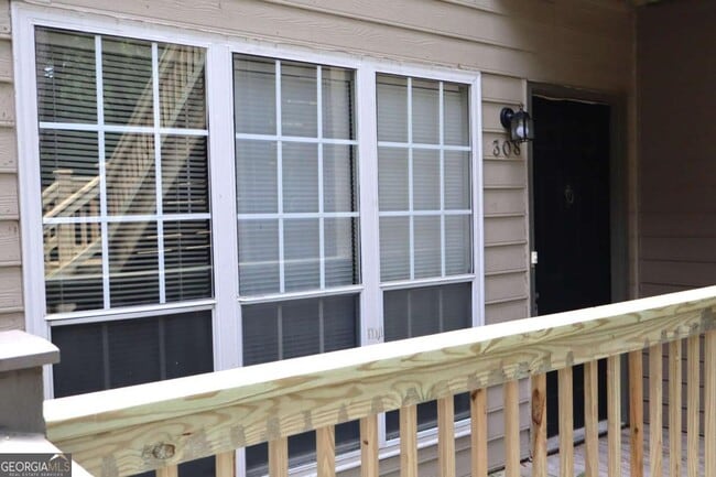 308 Mill Pond Ct SE in Smyrna, GA - Foto de edificio - Building Photo