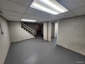 9808 Winkler Dr in St. Louis, MO - Building Photo - Building Photo