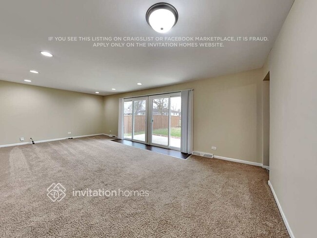 531 Germaine Ln in Elk Grove Village, IL - Building Photo - Building Photo