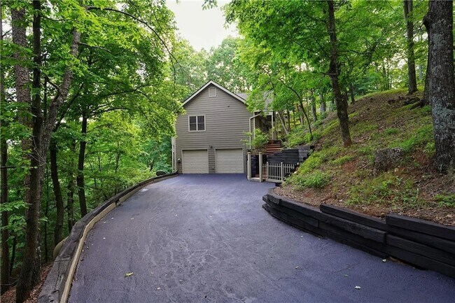 127 Columbine Dr in Jasper, GA - Building Photo - Building Photo