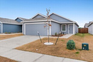 1930 Wild Orch Ln in Crandall, TX - Building Photo