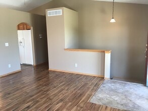 2218 E Carriage Dr in Derby, KS - Building Photo - Building Photo