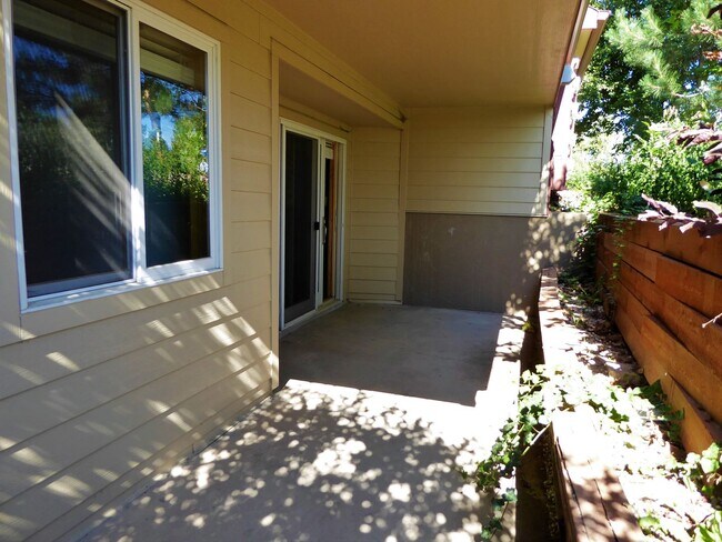 3775 Birchwood Dr in Boulder, CO - Building Photo - Building Photo