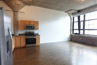 3963 W Belmont Ave in Chicago, IL - Building Photo - Building Photo