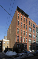 228 Montgomery St in Jersey City, NJ - Building Photo