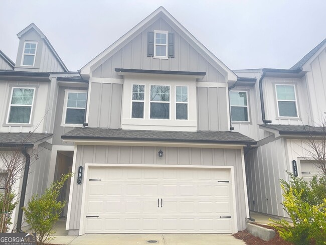 property at 109 Milledge Cmns Dr NE