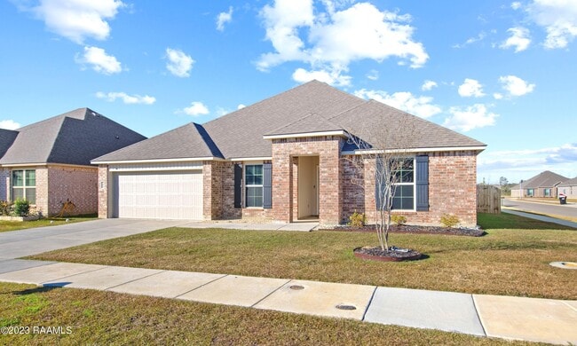 200 S Lakepointe Dr in Lafayette, LA - Building Photo - Building Photo