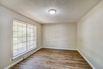 5405 Valleyview Trail in Adamsville, AL - Building Photo - Building Photo