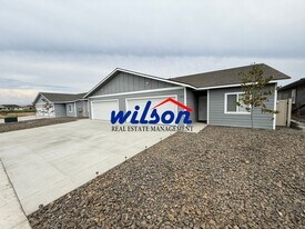 2507-2509 S 47th Ave in Yakima, WA - Building Photo