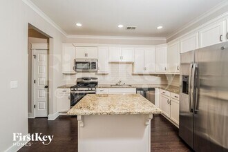 1470 Woodridge Pl in Gardendale, AL - Building Photo - Building Photo