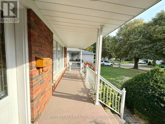 3277 Cardross Rd in Mississauga, ON - Building Photo - Building Photo