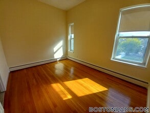 172 N Beacon St in Boston, MA - Building Photo - Building Photo