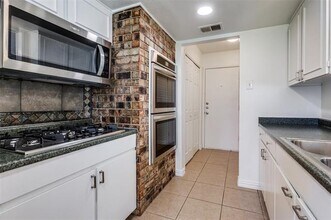 641 Cambridge Dr in Richardson, TX - Building Photo - Building Photo