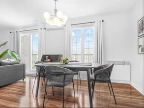 9250 Bourret Av in Québec, QC - Building Photo - Building Photo