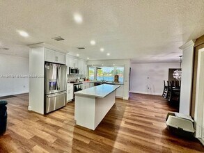 8940 NW 7th Ct in Pembroke Pines, FL - Building Photo - Building Photo