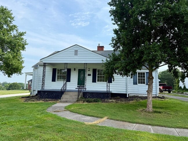 429 Banks St in Graham, NC - Building Photo - Building Photo