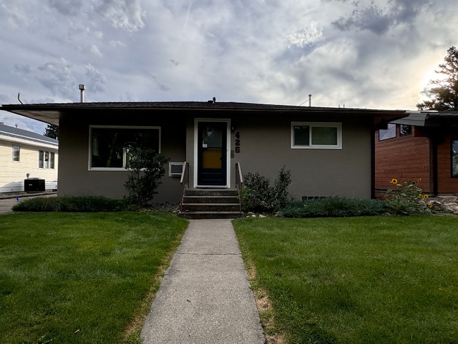 property at 426 S 9th St