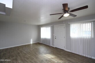 6044 N 21st Ave-Unit -1 in Phoenix, AZ - Building Photo - Building Photo