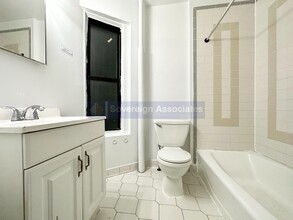 405 W 49th St in New York, NY - Building Photo - Building Photo