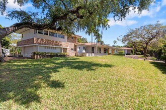 55 Pinta Rd in Miami, FL - Building Photo - Building Photo