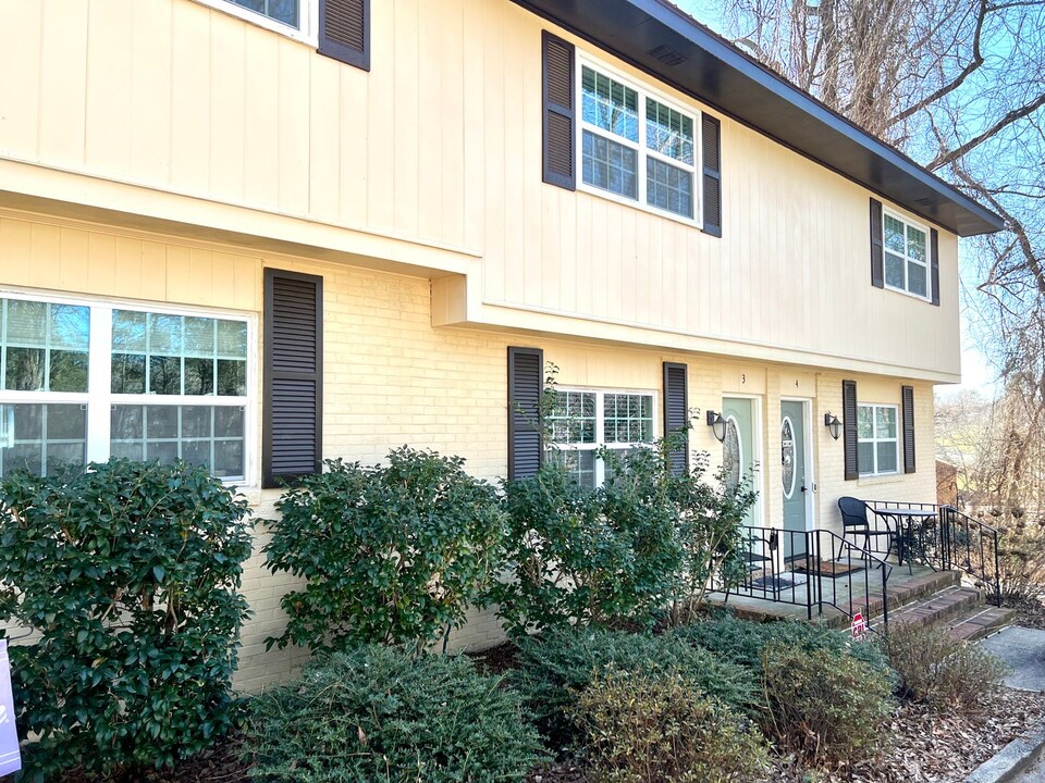1902 James St in Durham, NC - Building Photo
