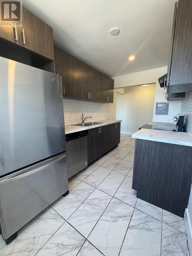 property at 75 High St