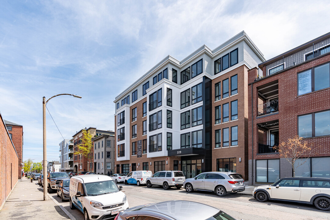 Vantage Point in South Boston, MA - Foto de edificio