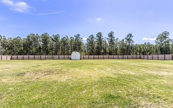 223 Cherry Blossom Dr in Richlands, NC - Building Photo - Building Photo