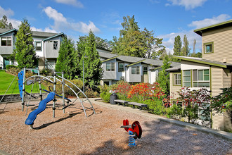 Radford Court in Seattle, WA - Building Photo - Building Photo