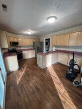 100 Twin Acres Dr, Unit Apt. C. in Fayetteville, NC - Building Photo - Building Photo