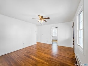 31 Loveland St in Middletown, CT - Foto de edificio - Building Photo