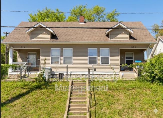 property at 616 N 10th St