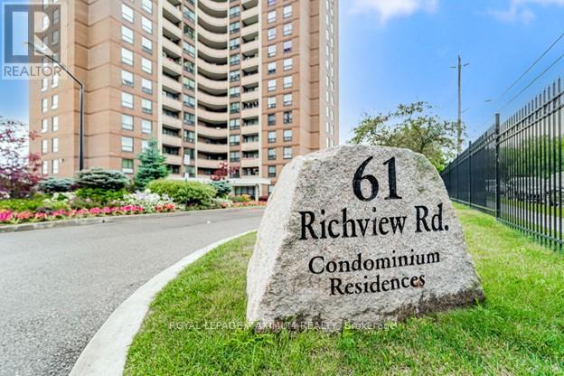 property at 61-1961 Richview Rd