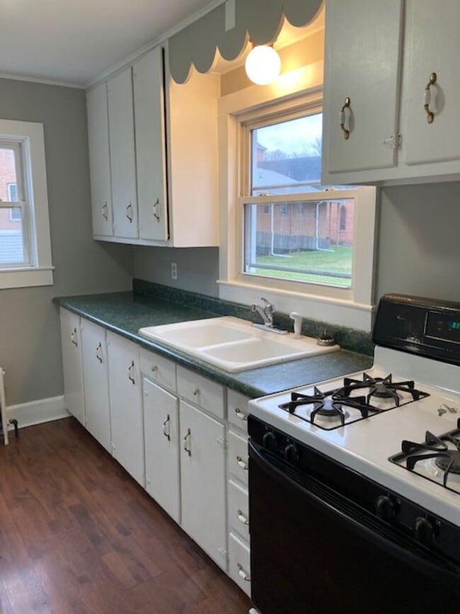 103 Orchard St in Horseheads, NY - Building Photo - Building Photo