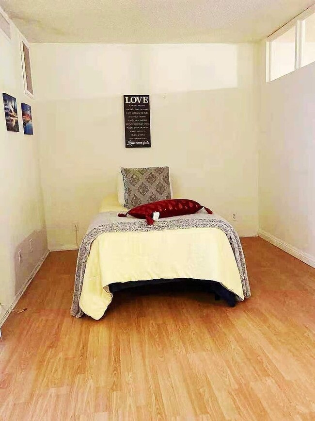 11701 Texas Ave in Los Angeles, CA - Building Photo - Building Photo