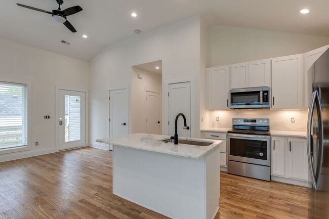 property at 5509 Winn Ave