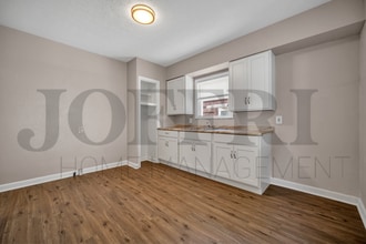868 Cordova Ave in Akron, OH - Building Photo - Building Photo