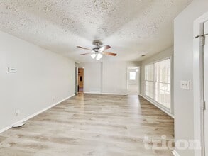 5750 Westside Rd in Austell, GA - Building Photo - Building Photo