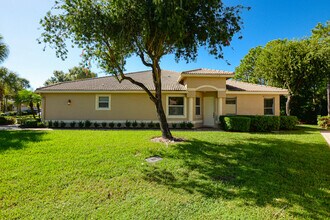 7033 Willow Pine Way in Port St. Lucie, FL - Building Photo - Building Photo