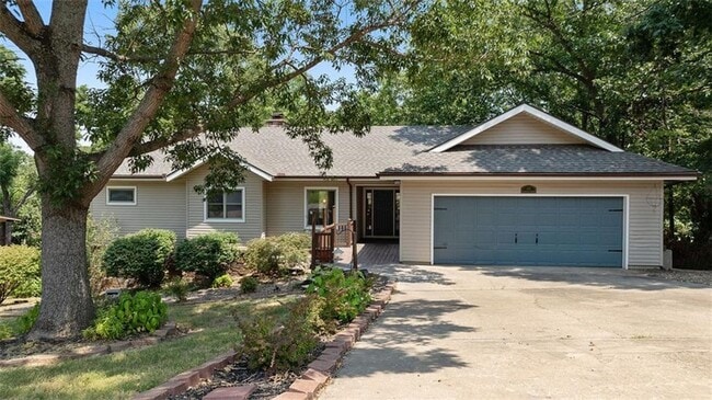 44 Sandwick Dr in Bella Vista, AR - Building Photo - Building Photo