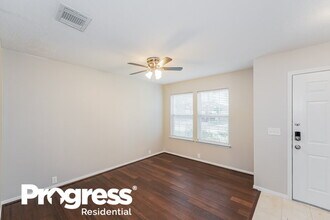 17506 Hoover Gardens Dr in Houston, TX - Building Photo - Building Photo