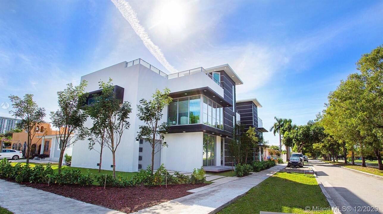 1701 SW 4th Ave in Miami, FL - Building Photo