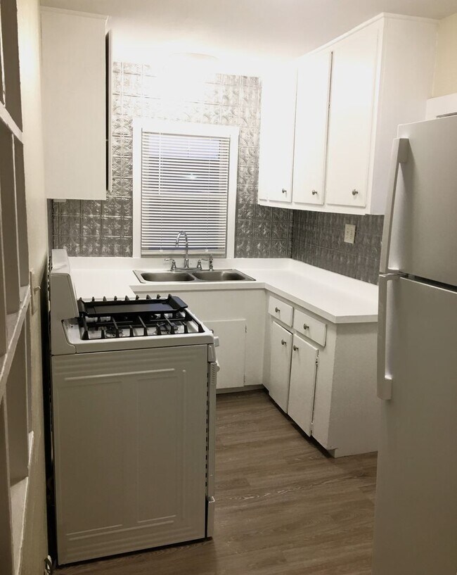 605 21st St in Vienna, WV - Building Photo - Building Photo