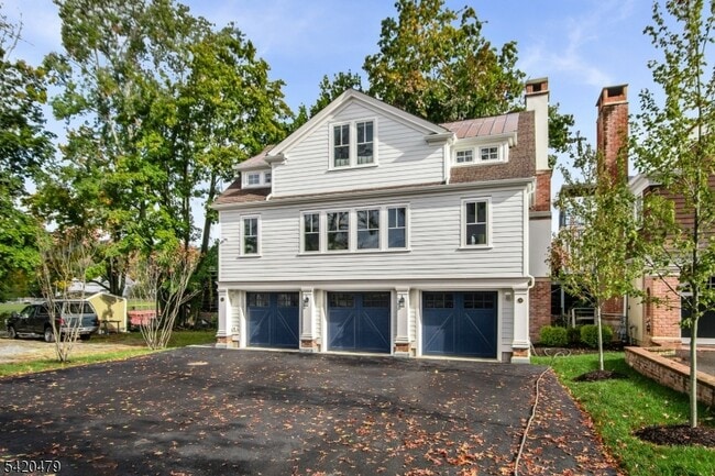 113 Washington St in Morristown, NJ - Building Photo - Building Photo